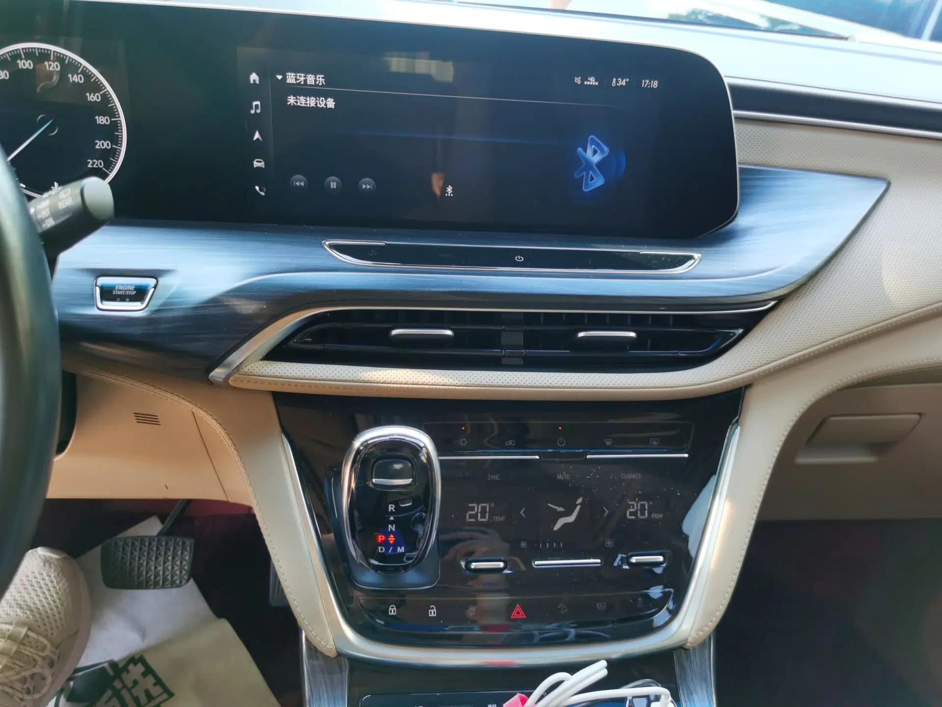 Buick GL8 2021 ES Landtrek 653T Luxury Model — миниатюра 13