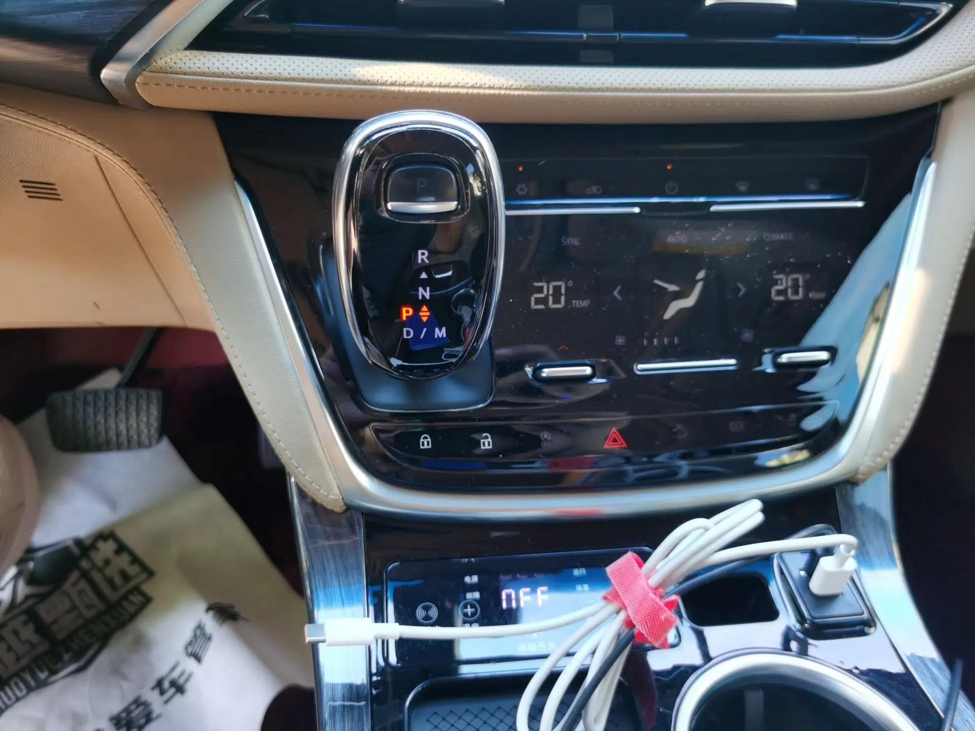 Buick GL8 2021 ES Landtrek 653T Luxury Model — миниатюра 14