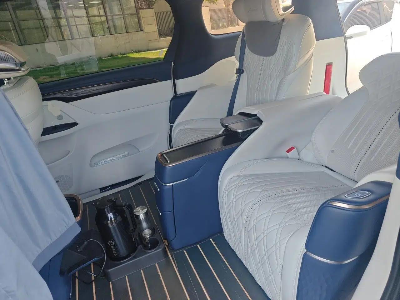 Buick GL8 2020 Avenir Avia Four-Seat Luxury Edition — миниатюра 17