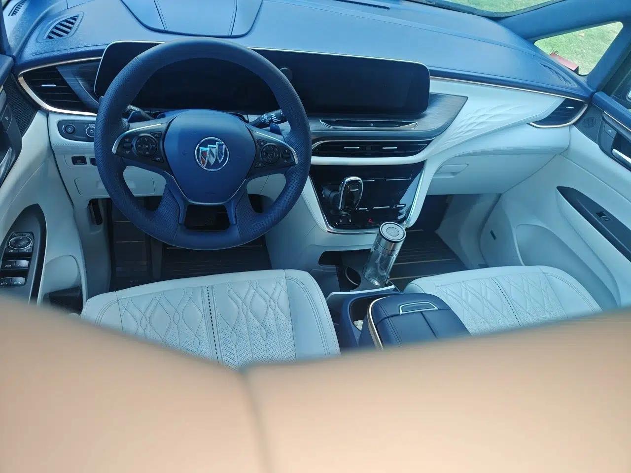 Buick GL8 2020 Avenir Avia Four-Seat Luxury Edition — миниатюра 9