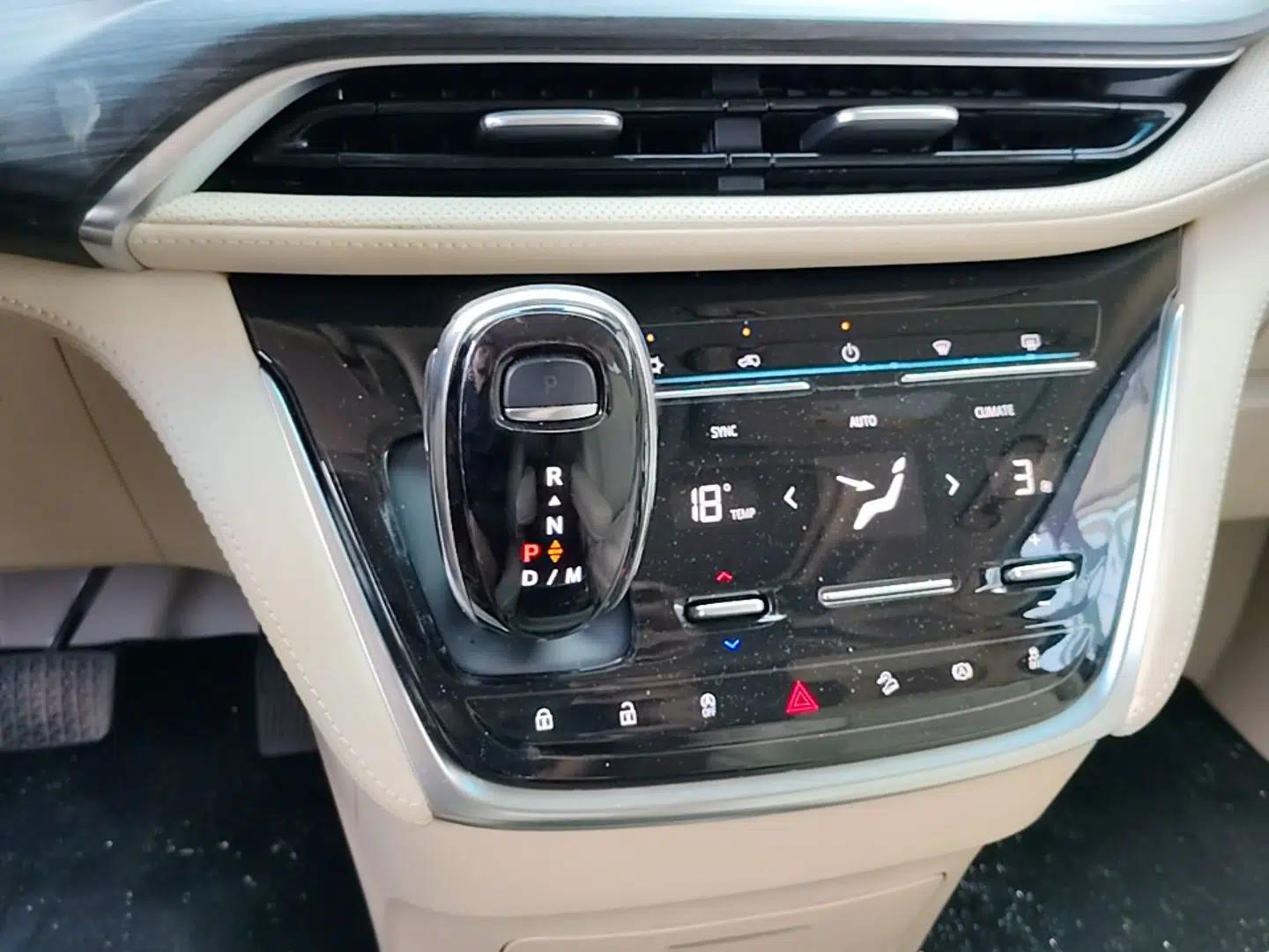 Buick GL8 2023 ES Lu Zun Deluxe Model — миниатюра 16