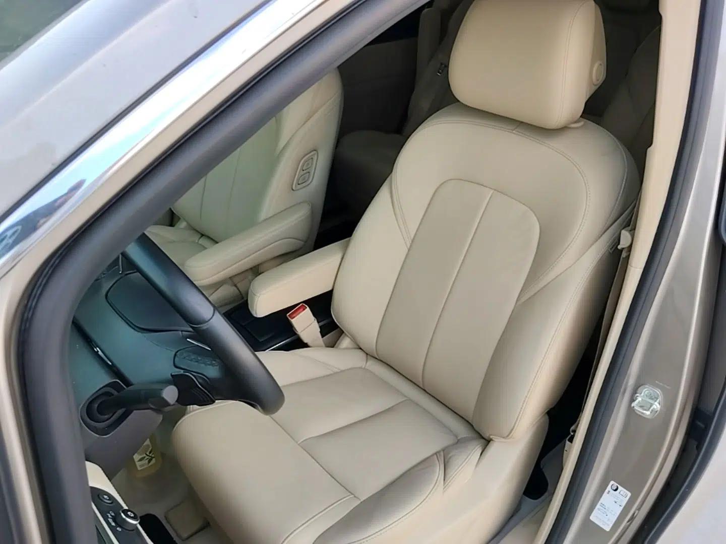 Buick GL8 2023 ES Lu Zun Deluxe Model — миниатюра 17