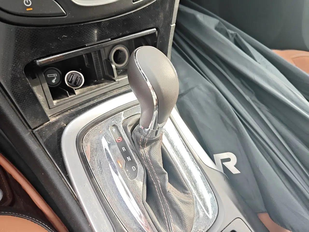 Buick Regal 2015 1.6T Elite Tech Model — миниатюра 14