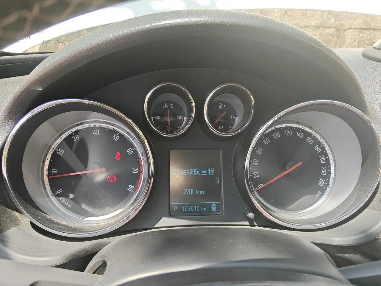 Buick Regal 2014 1.6T Fashionable Tech Edition — миниатюра 11
