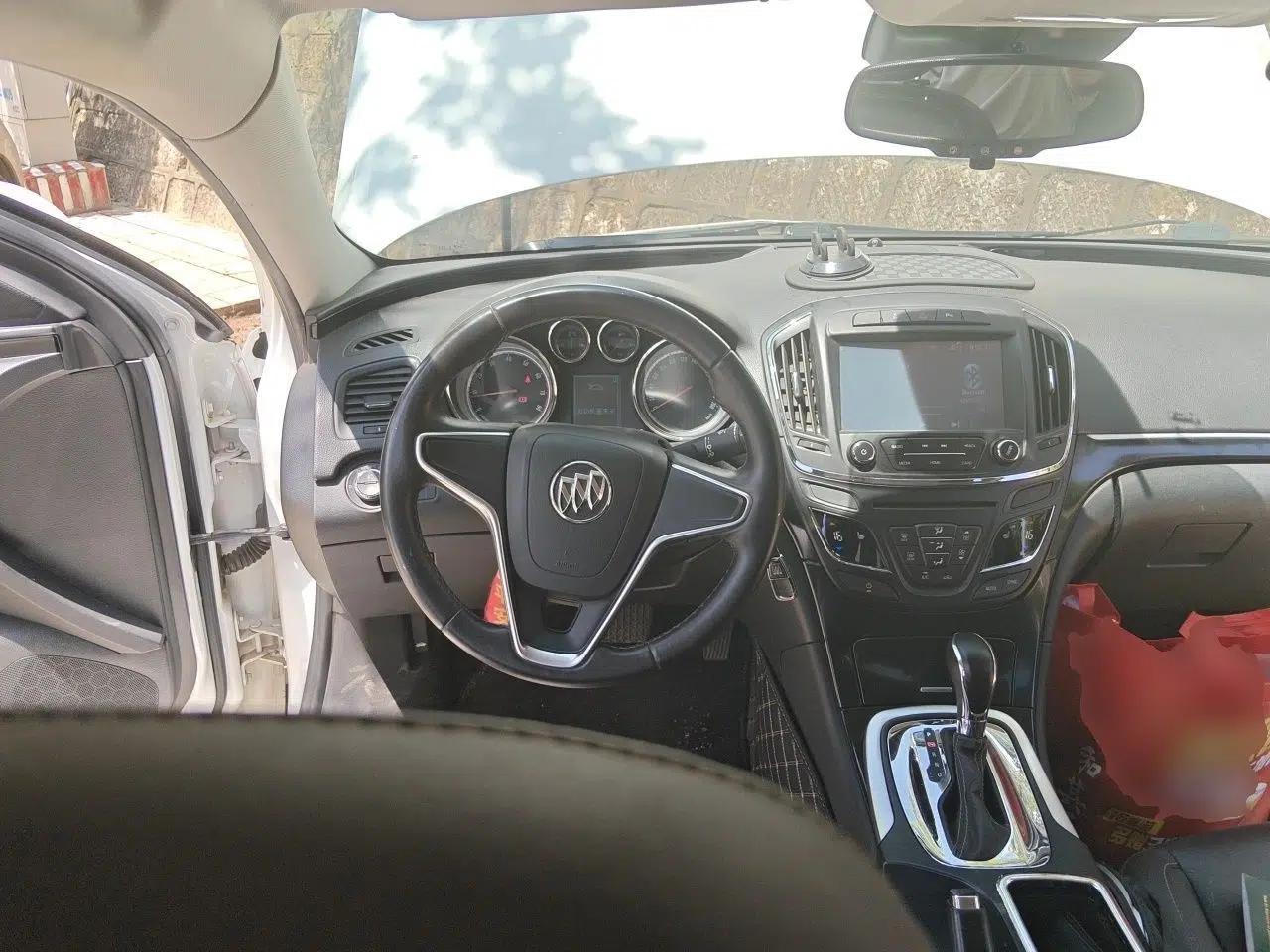 Buick Regal 2014 1.6T Fashionable Tech Edition — миниатюра 10