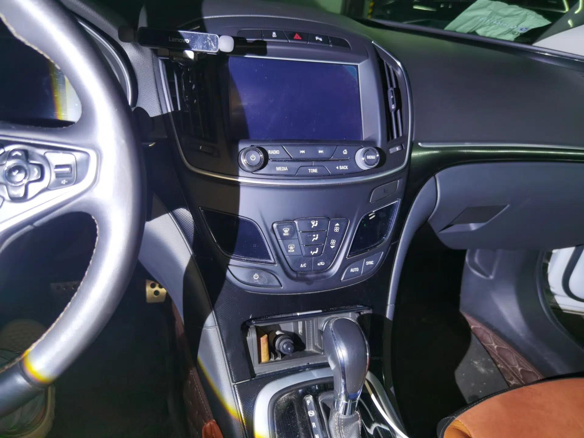 Buick Regal 2015 1.6T Elite Tech Model — миниатюра 13