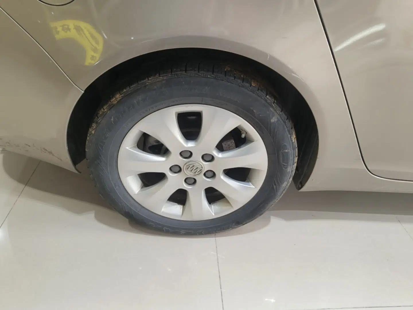 Buick Regal 2015 2.0L Elite Fashion Edition — миниатюра 11