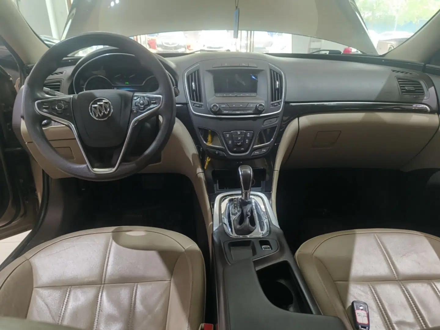 Buick Regal 2015 2.0L Elite Fashion Edition — миниатюра 12