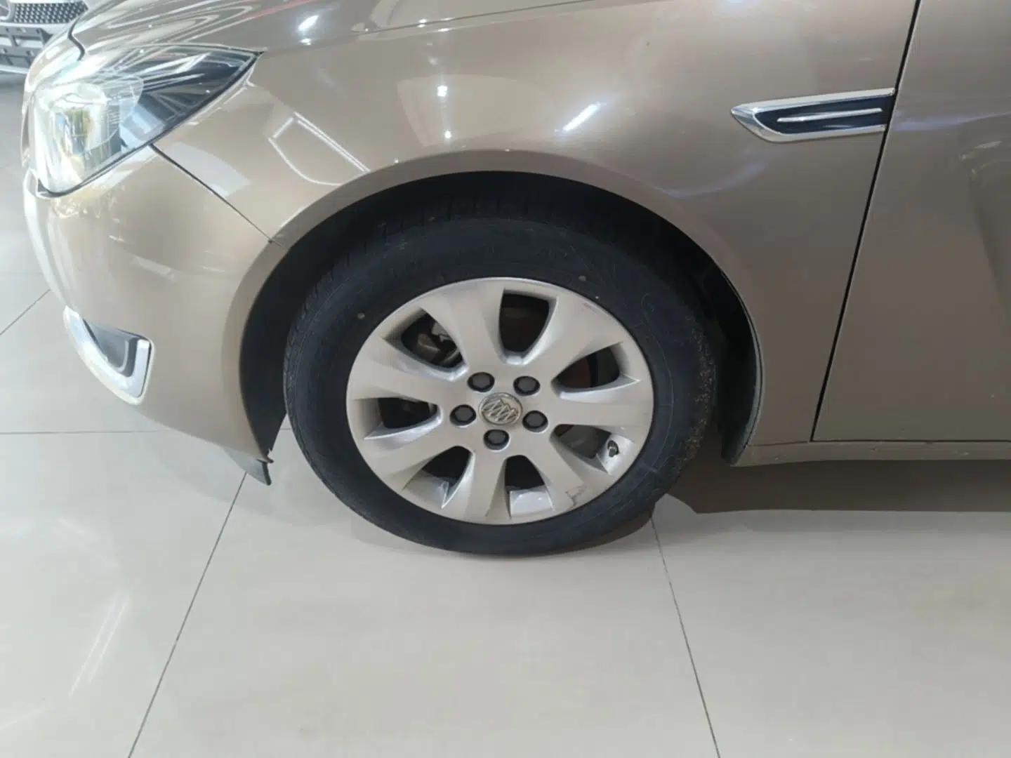 Buick Regal 2015 2.0L Elite Fashion Edition — миниатюра 10