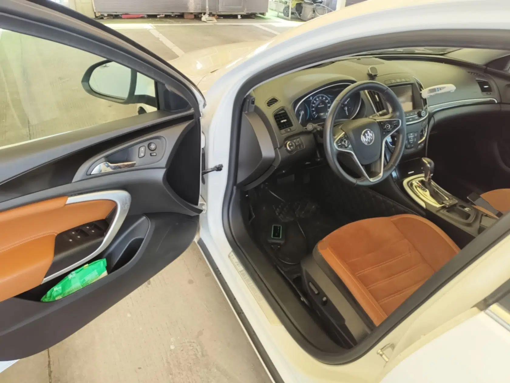 Buick Regal 2015 1.6T Elite Tech Model — миниатюра 18
