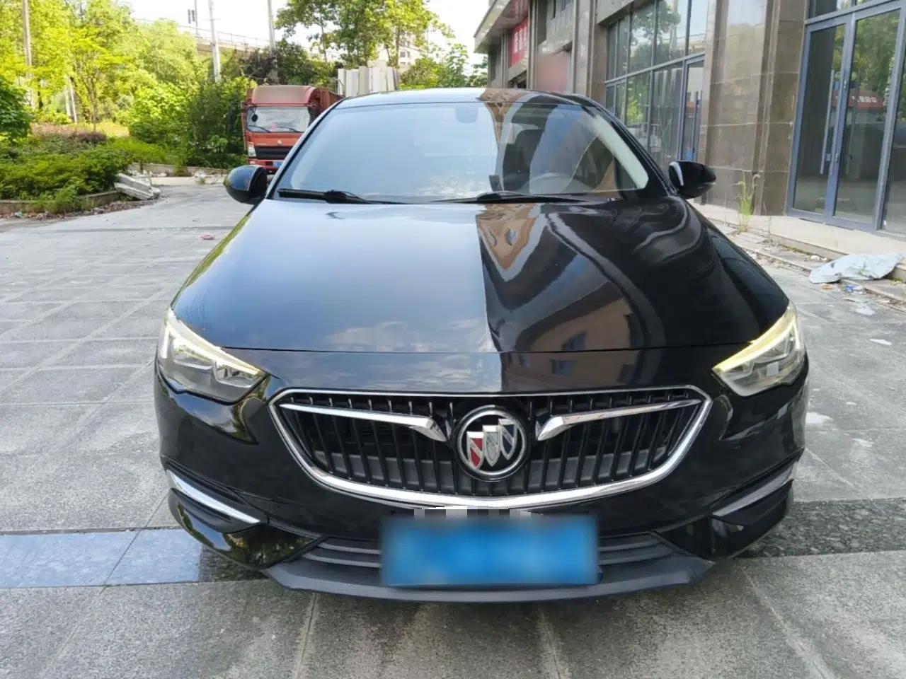 Buick Regal 2017 20T Elite Edition — миниатюра 2