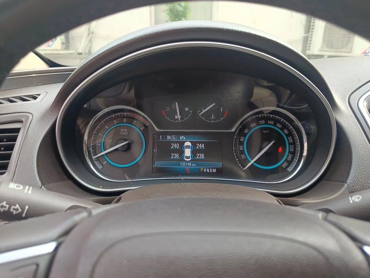 Buick Regal 2015 2.0L Elite Fashion Edition — миниатюра 11
