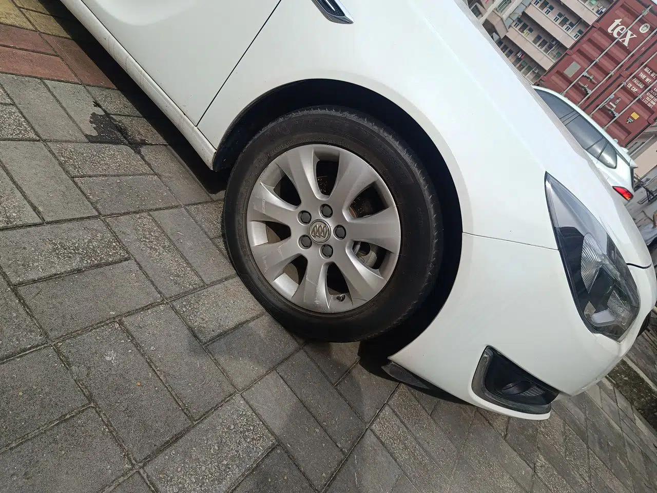 Buick Regal 2015 2.0L Elite Fashion Edition — миниатюра 8