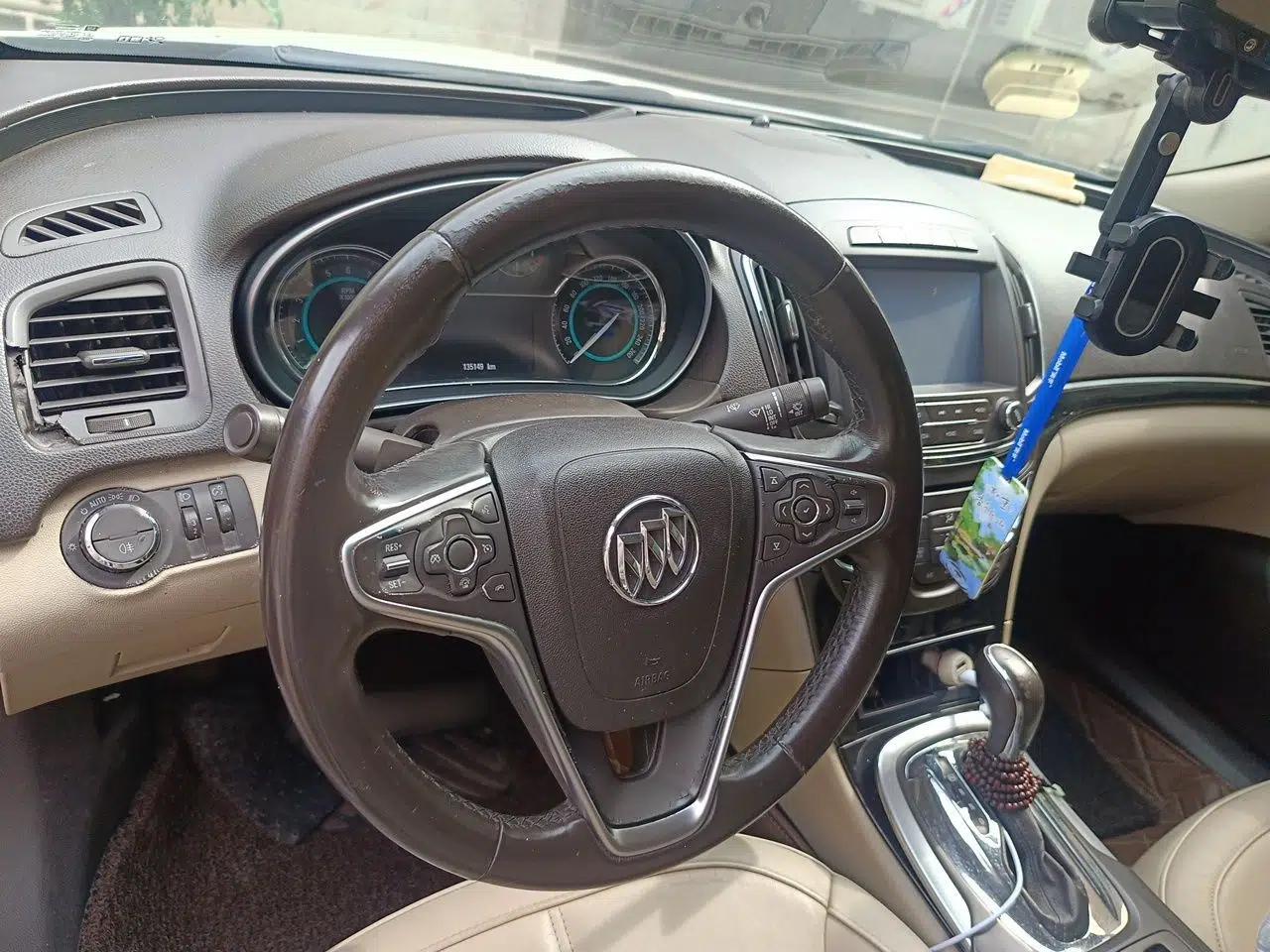 Buick Regal 2015 2.0L Elite Fashion Edition — миниатюра 10