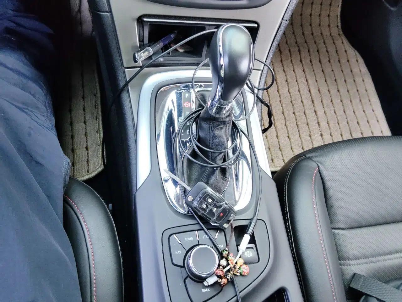 Buick Regal 2010 2.0T Flagship Sport Edition — миниатюра 14