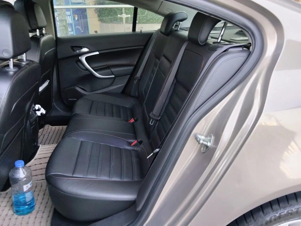 Buick Regal 2010 2.0T Flagship Sport Edition — миниатюра 17
