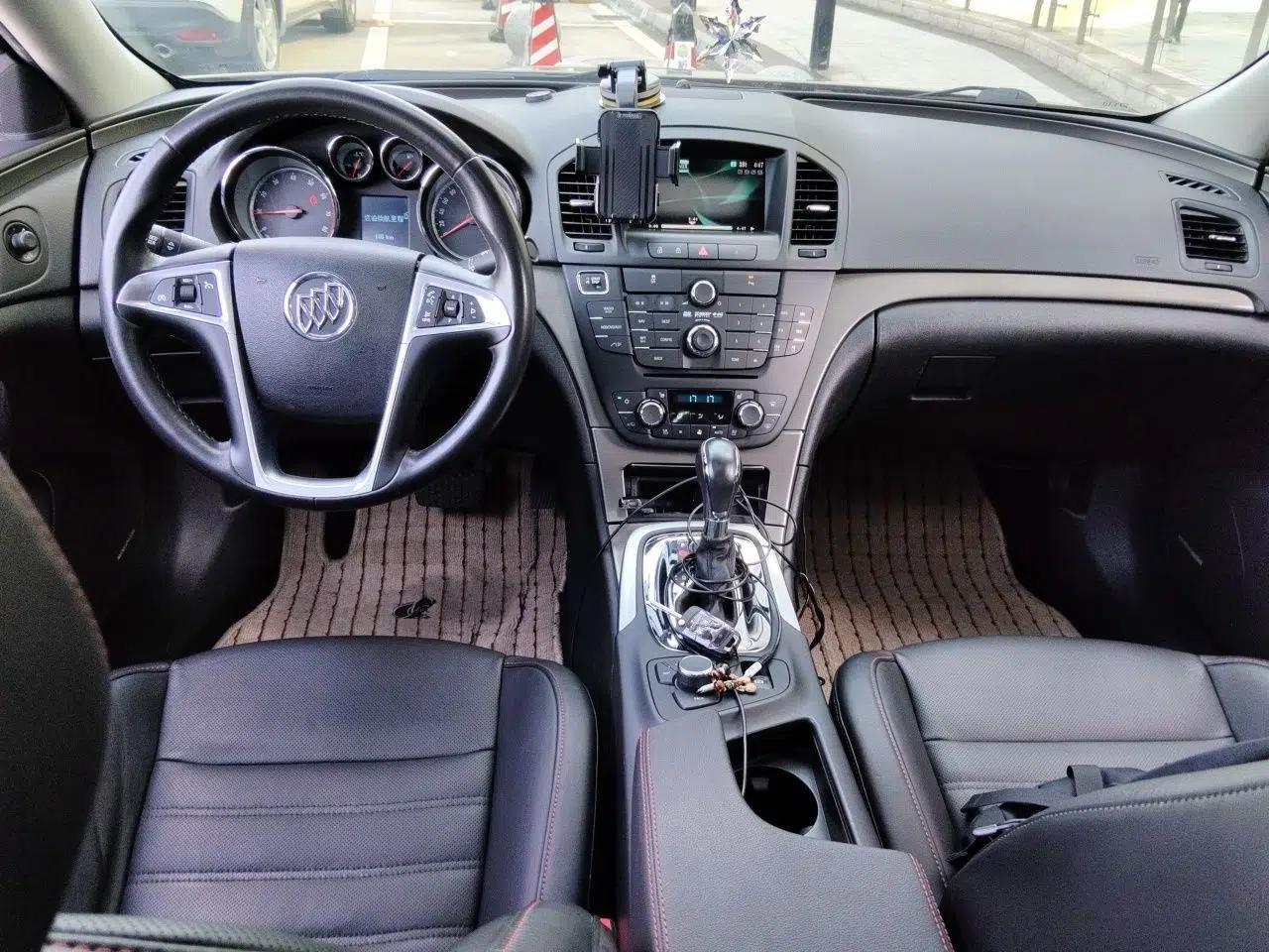 Buick Regal 2010 2.0T Flagship Sport Edition — миниатюра 9