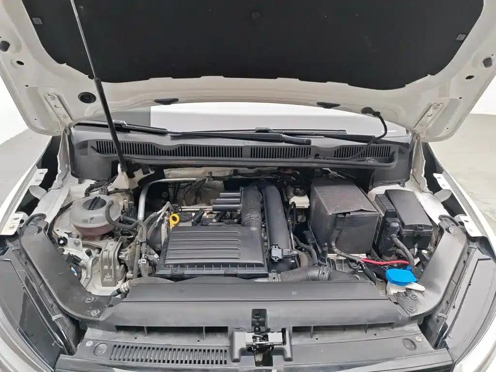 2018 Touran L 280TSI DSG Comfort Edition 7-seater (National V Emission Standard) — миниатюра 6