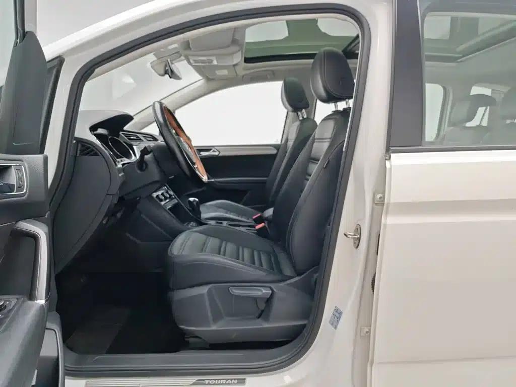2018 Touran L 280TSI DSG Comfort Edition 7-seater (National V Emission Standard) — миниатюра 10