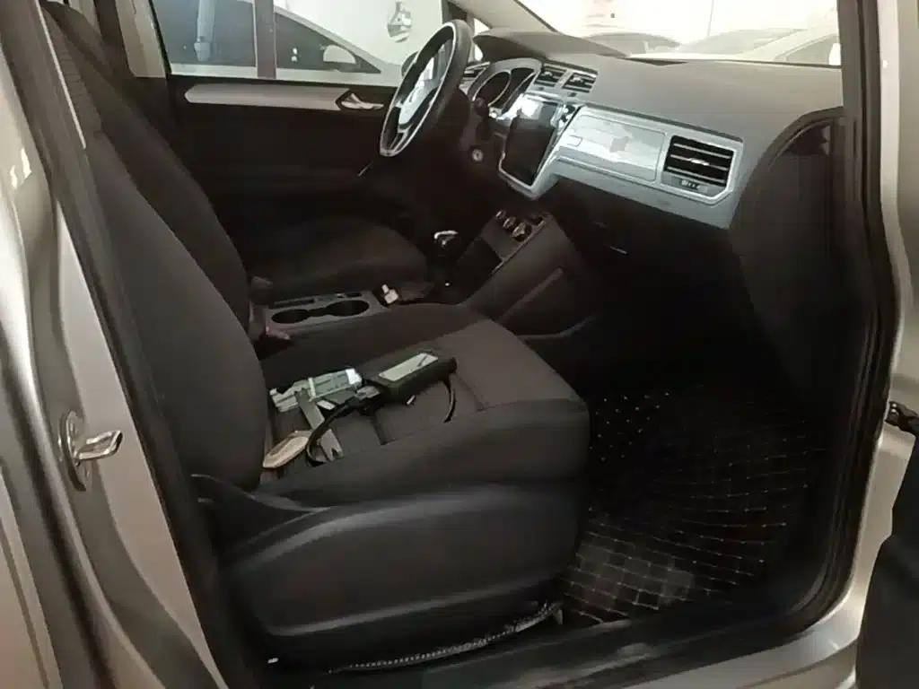 2016 Touran L 280TSI DSG Fashion Edition — миниатюра 25