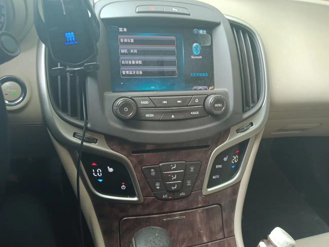Buick LaCrosse 2013 2.4L SIDI Elite Comfort Version — миниатюра 13