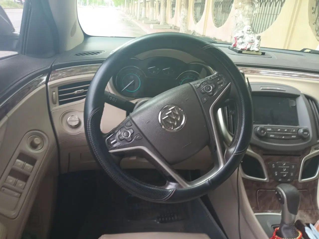 Buick LaCrosse 2013 2.4L SIDI Elite Comfort Version — миниатюра 10