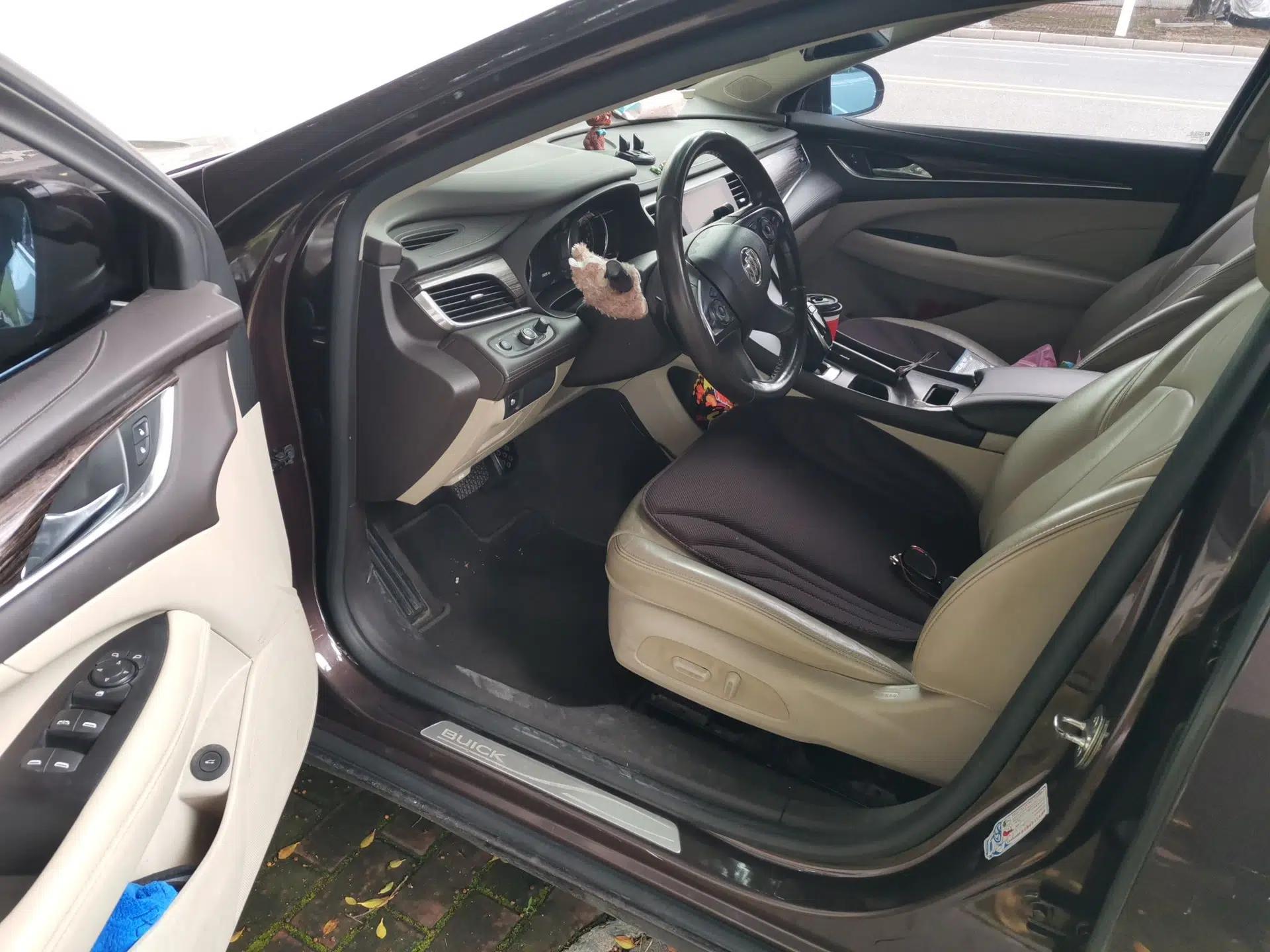 Buick LaCrosse 2016 Revised 20T Leading Edition — миниатюра 16