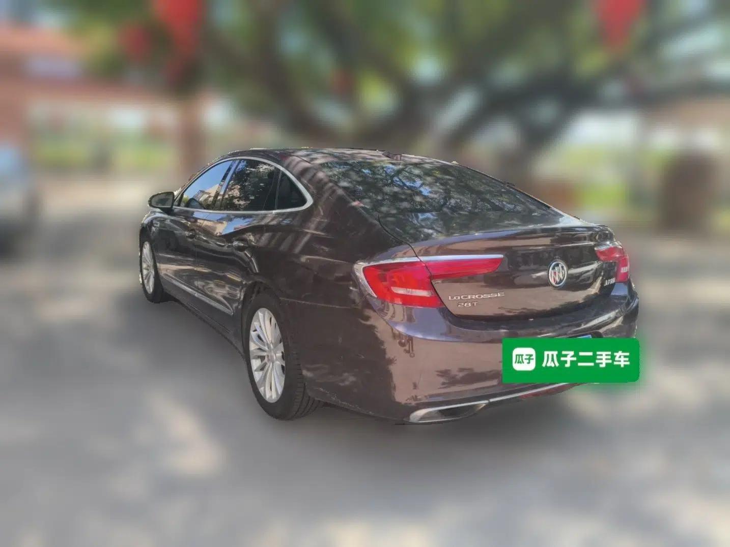 Buick LaCrosse 2018 28T Elite Edition — миниатюра 4