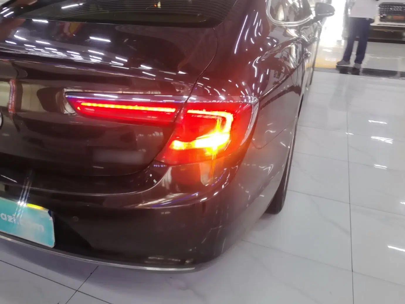 Buick LaCrosse 2018 20T Elite Edition — миниатюра 9