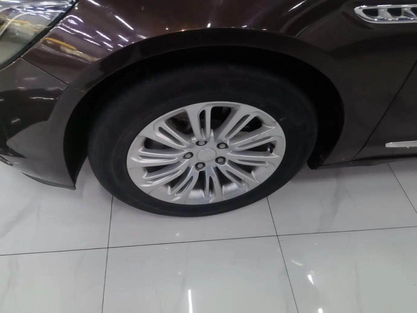 Buick LaCrosse 2018 20T Elite Edition — миниатюра 10