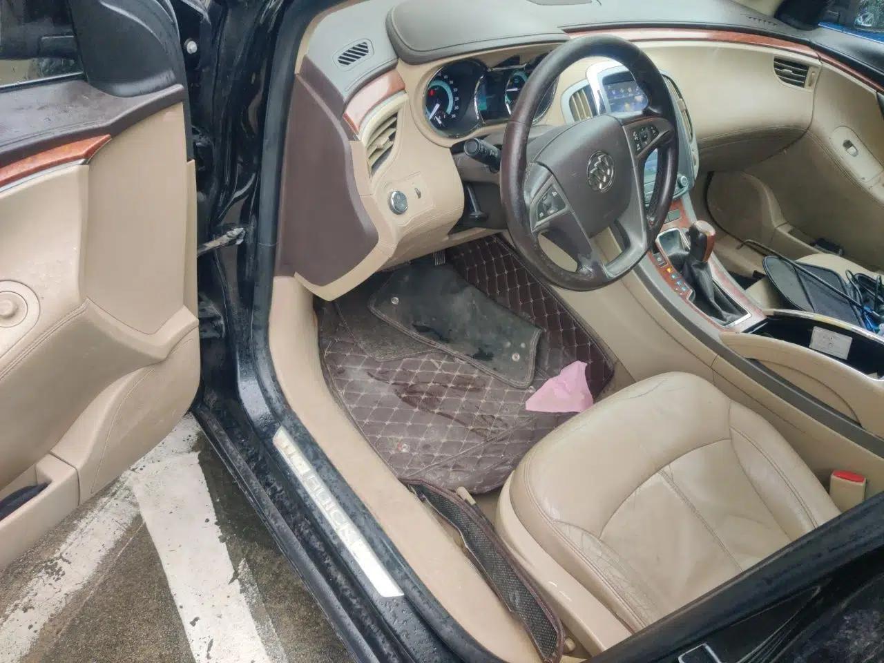 Buick LaCrosse 2011 2.4L SIDI Haoya Edition — миниатюра 16