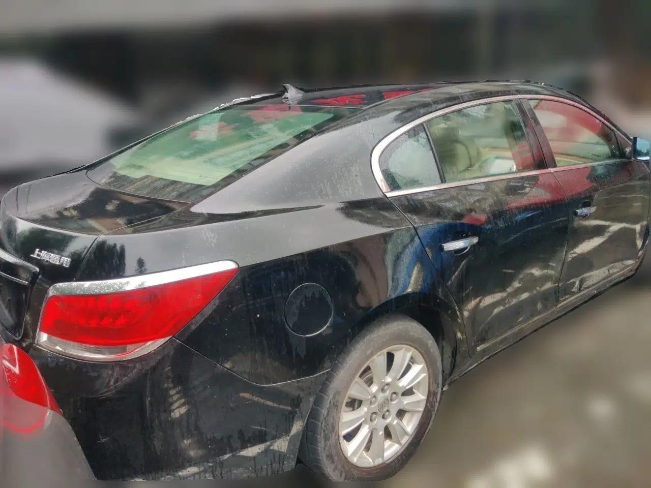 Buick LaCrosse 2011 2.4L SIDI Haoya Edition — миниатюра 6