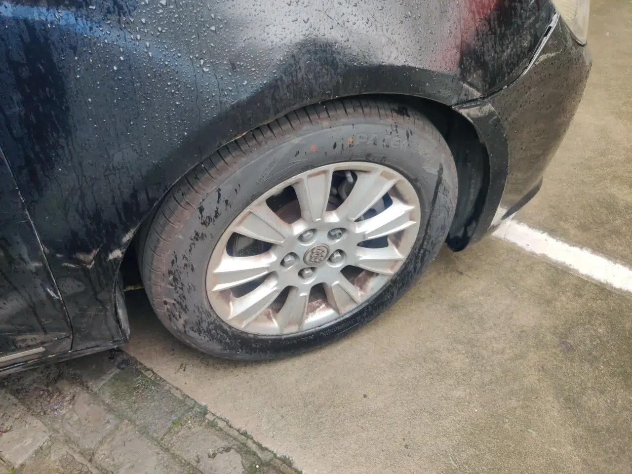 Buick LaCrosse 2011 2.4L SIDI Haoya Edition — миниатюра 8