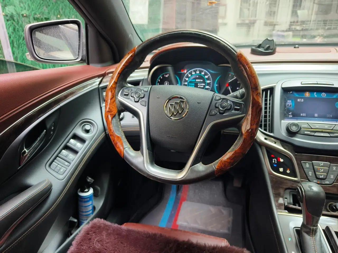 Buick LaCrosse 2013 2.4L SIDI Luxury Comfort Edition — миниатюра 10