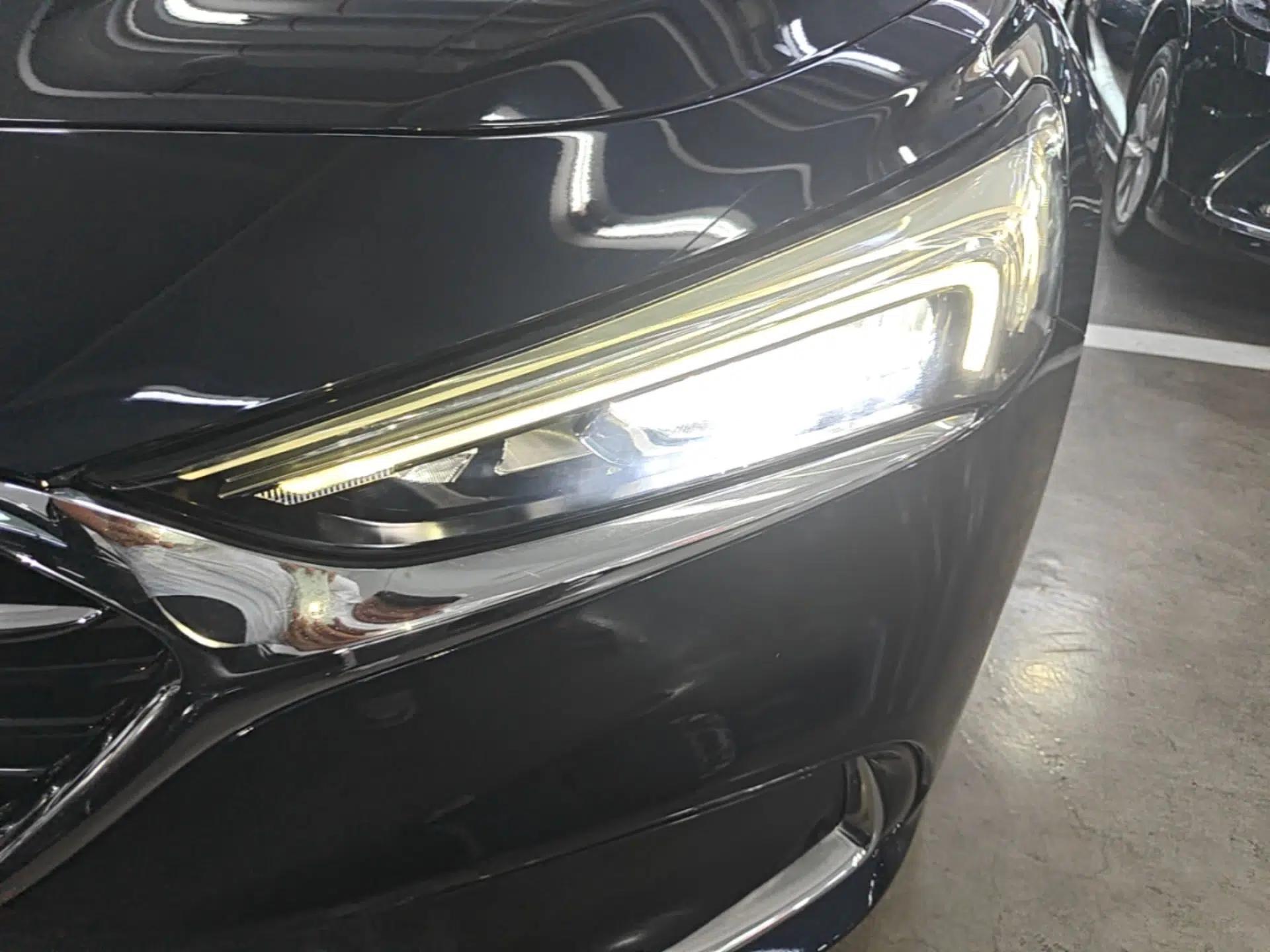 Buick LaCrosse 2021 552T Luxury Version — миниатюра 8