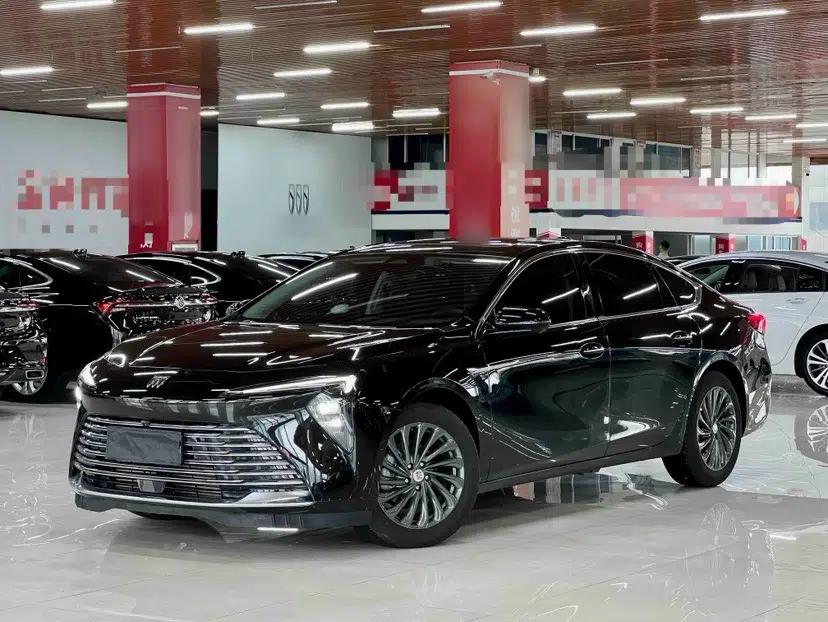 Buick LaCrosse 2025 28T Platinum Edition — миниатюра 1