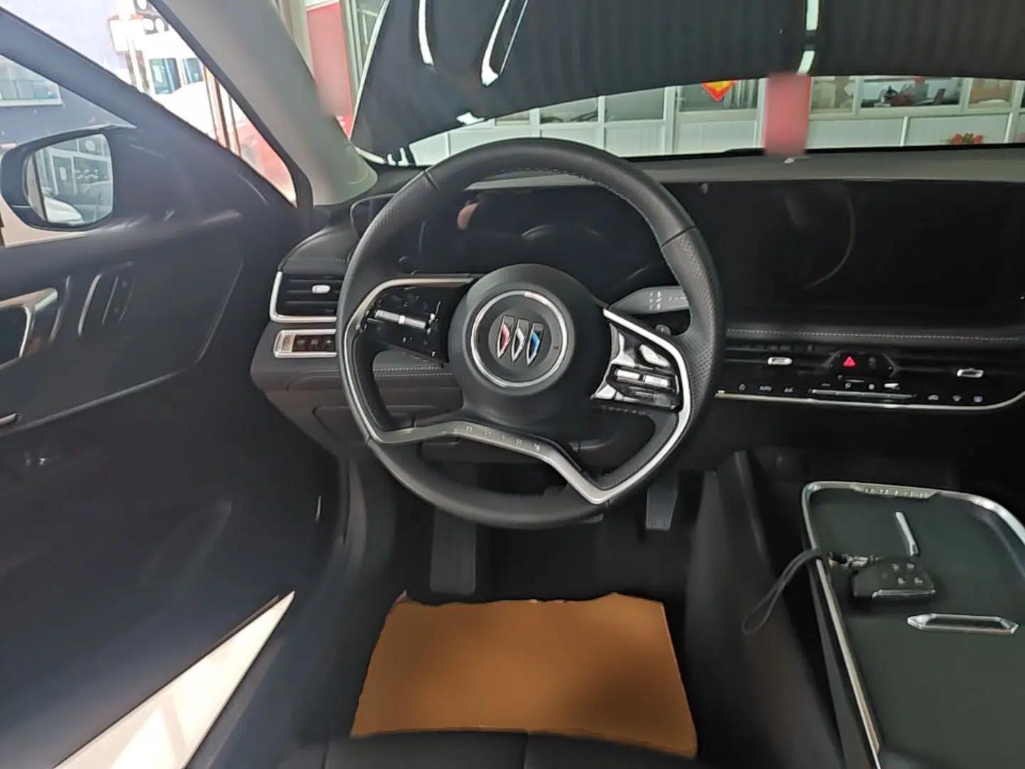 Buick LaCrosse 2025 28T Platinum Edition — миниатюра 21