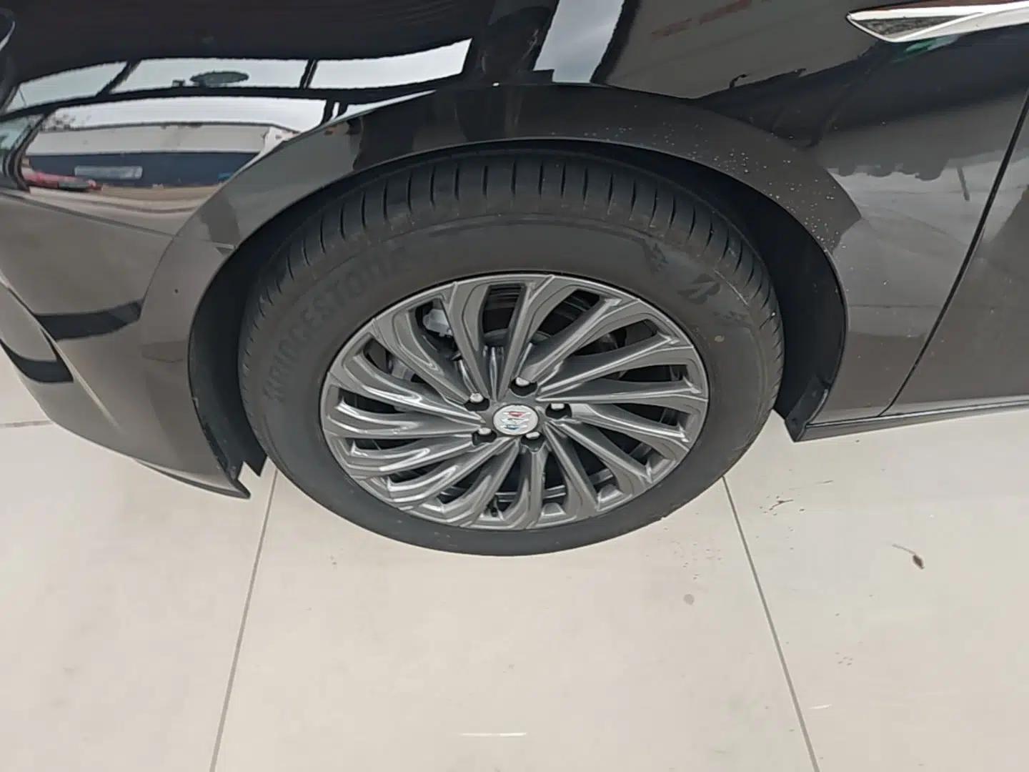 Buick LaCrosse 2025 28T Platinum Edition — миниатюра 10