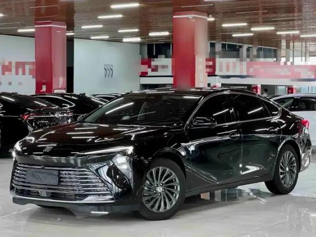 Buick LaCrosse 2025 28T Platinum Edition