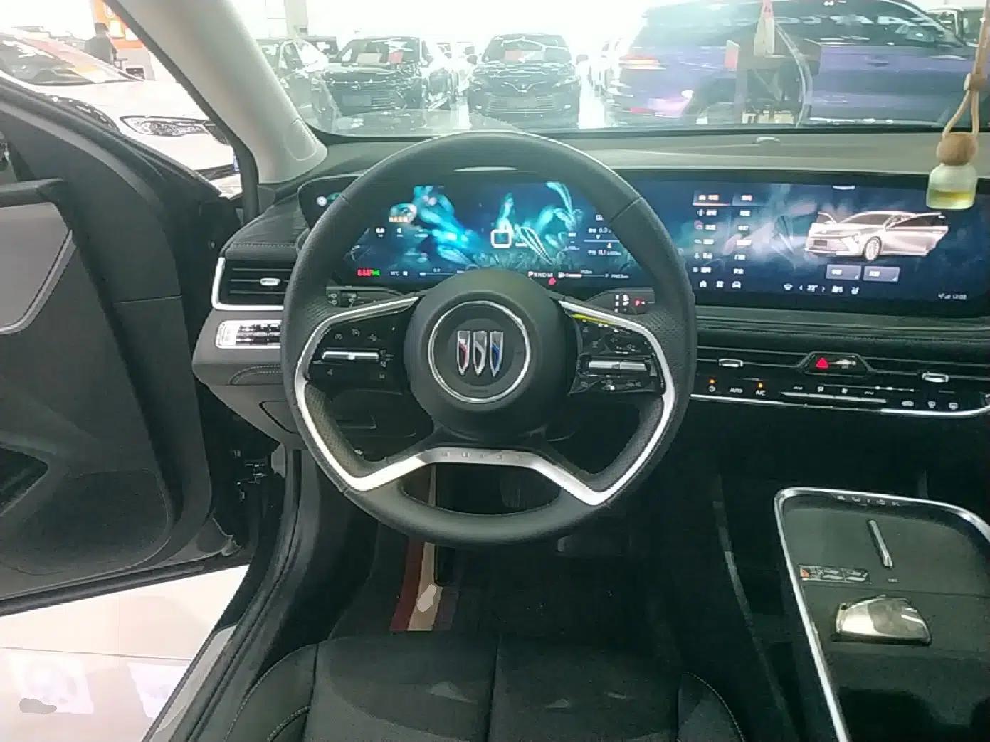 Buick LaCrosse 2025 28T Platinum Edition — миниатюра 13