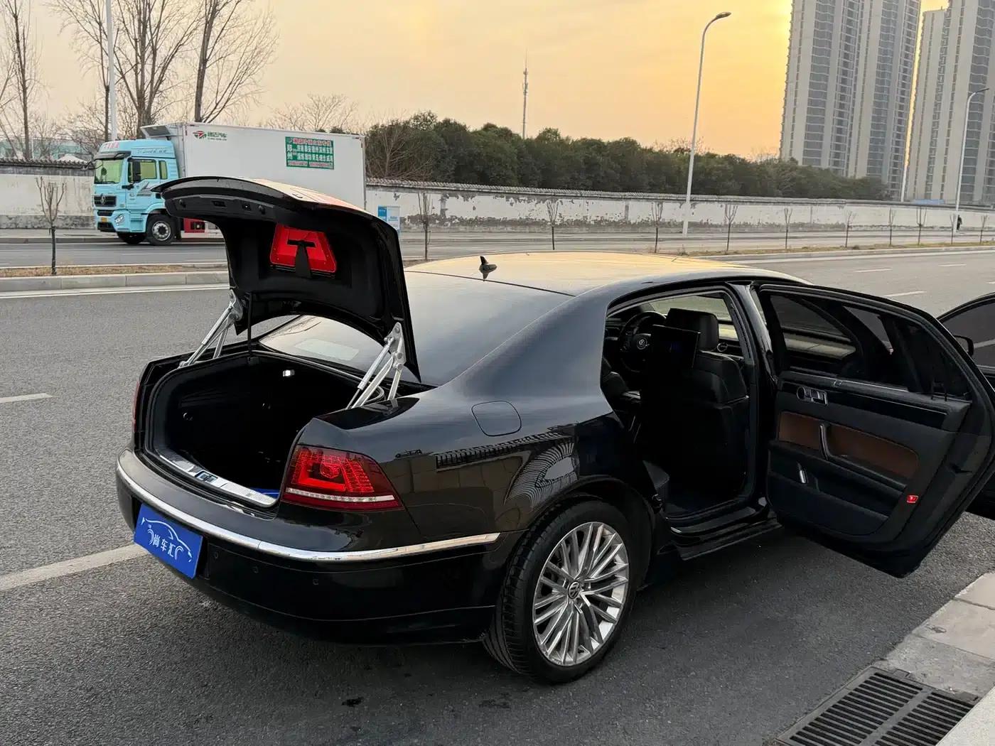 Phaeton 2015 3.0L Exclusive Edition — миниатюра 4