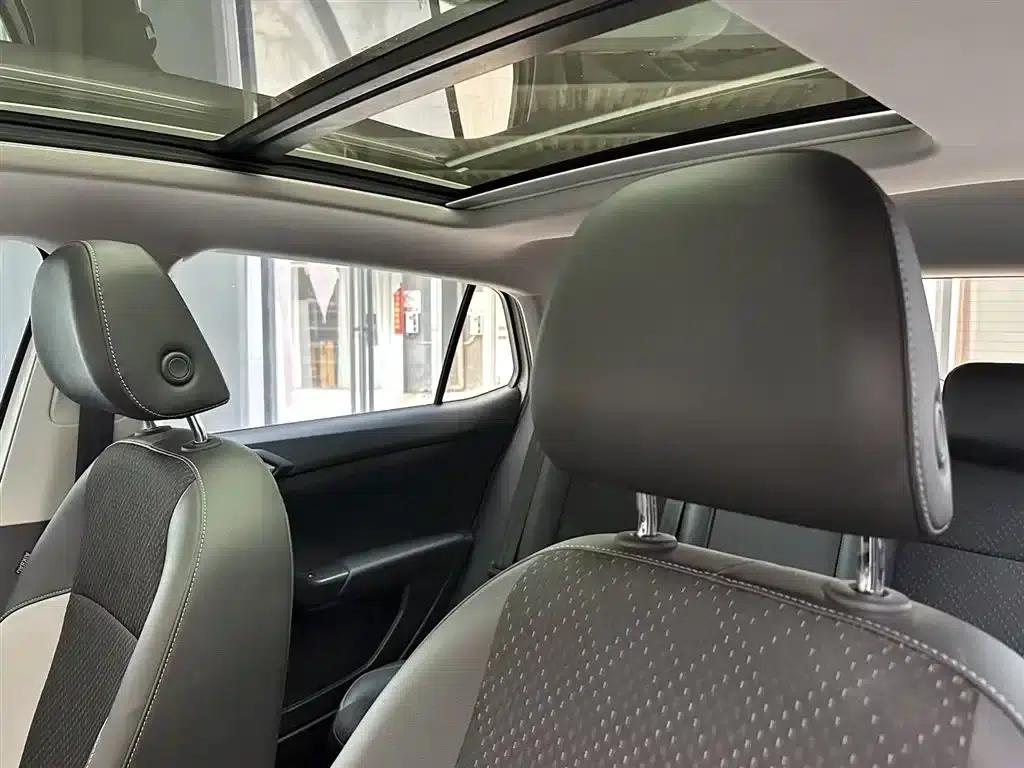 2023 Volkswagen T-Cross 200TSI DSG Smart Connect Edition — миниатюра 13