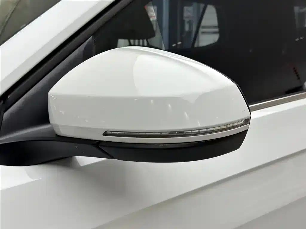 2023 Volkswagen T-Cross 200TSI DSG Smart Connect Edition — миниатюра 14