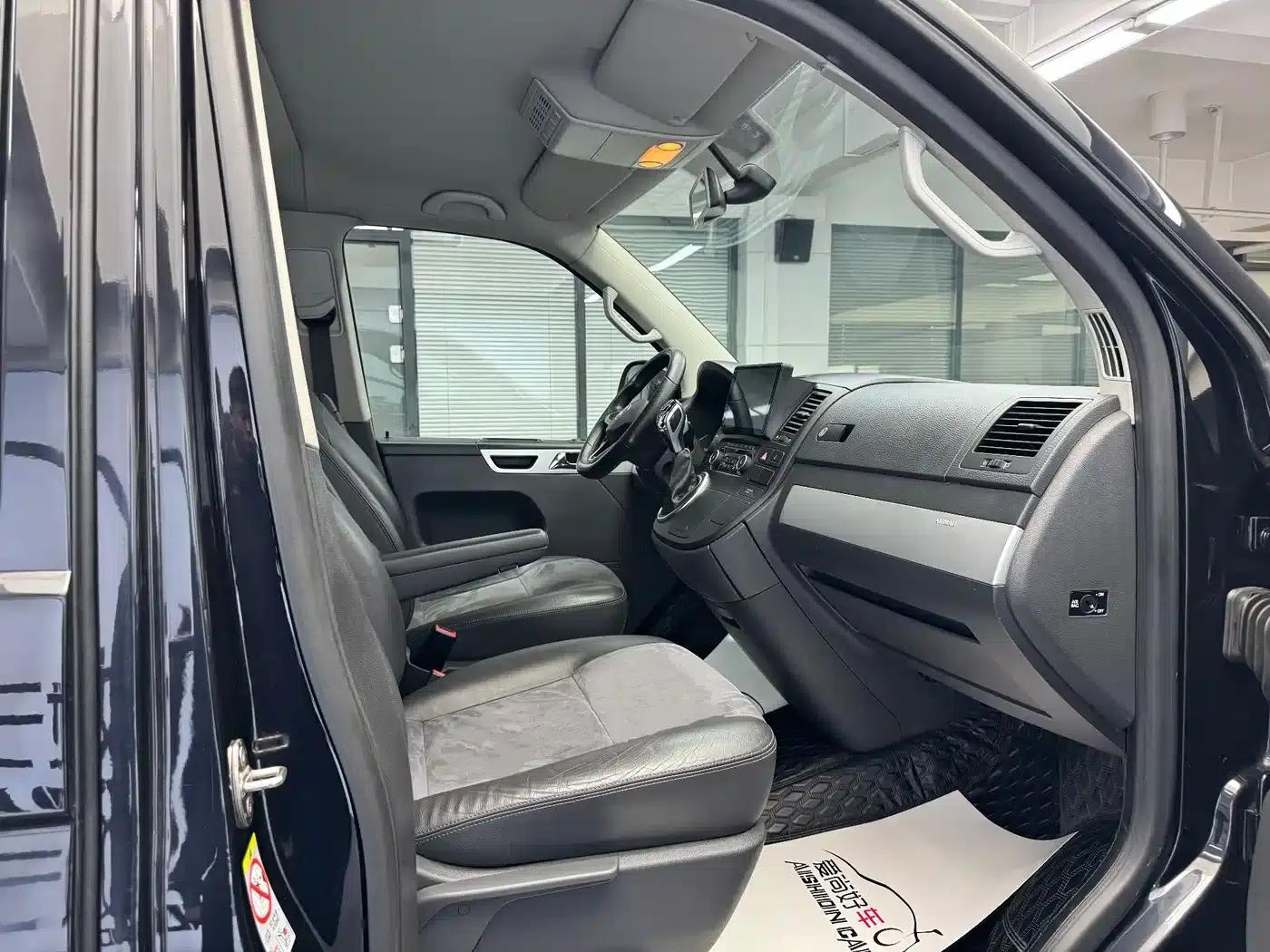 Multivan 2012 2.0TSI 2WD Business Edition — миниатюра 11