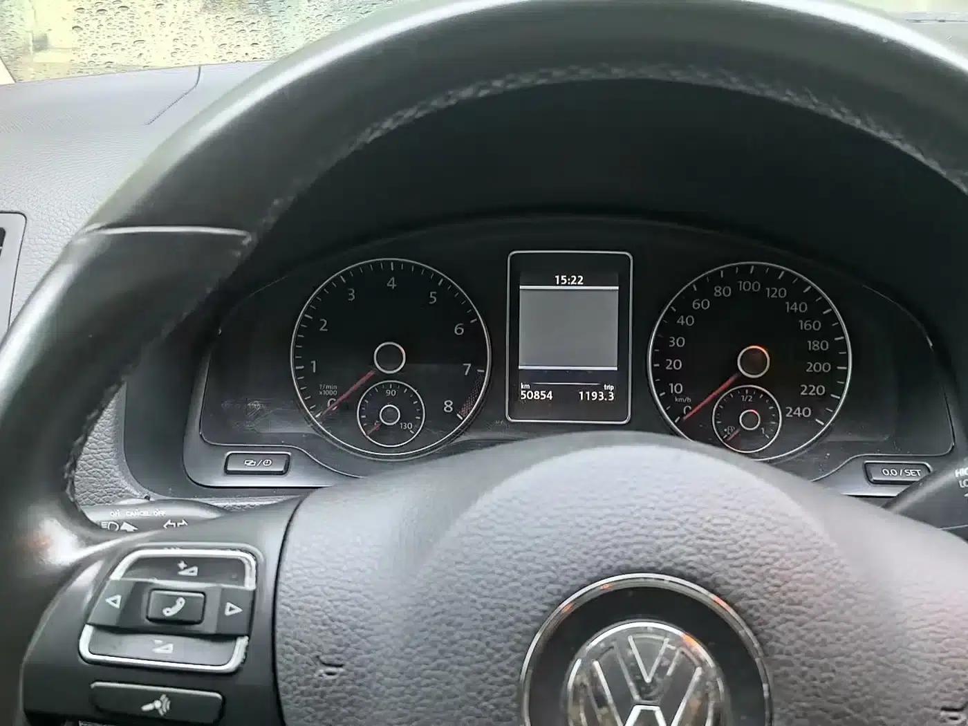 Multivan 2012 2.0TSI 4WD Premium Edition — миниатюра 11