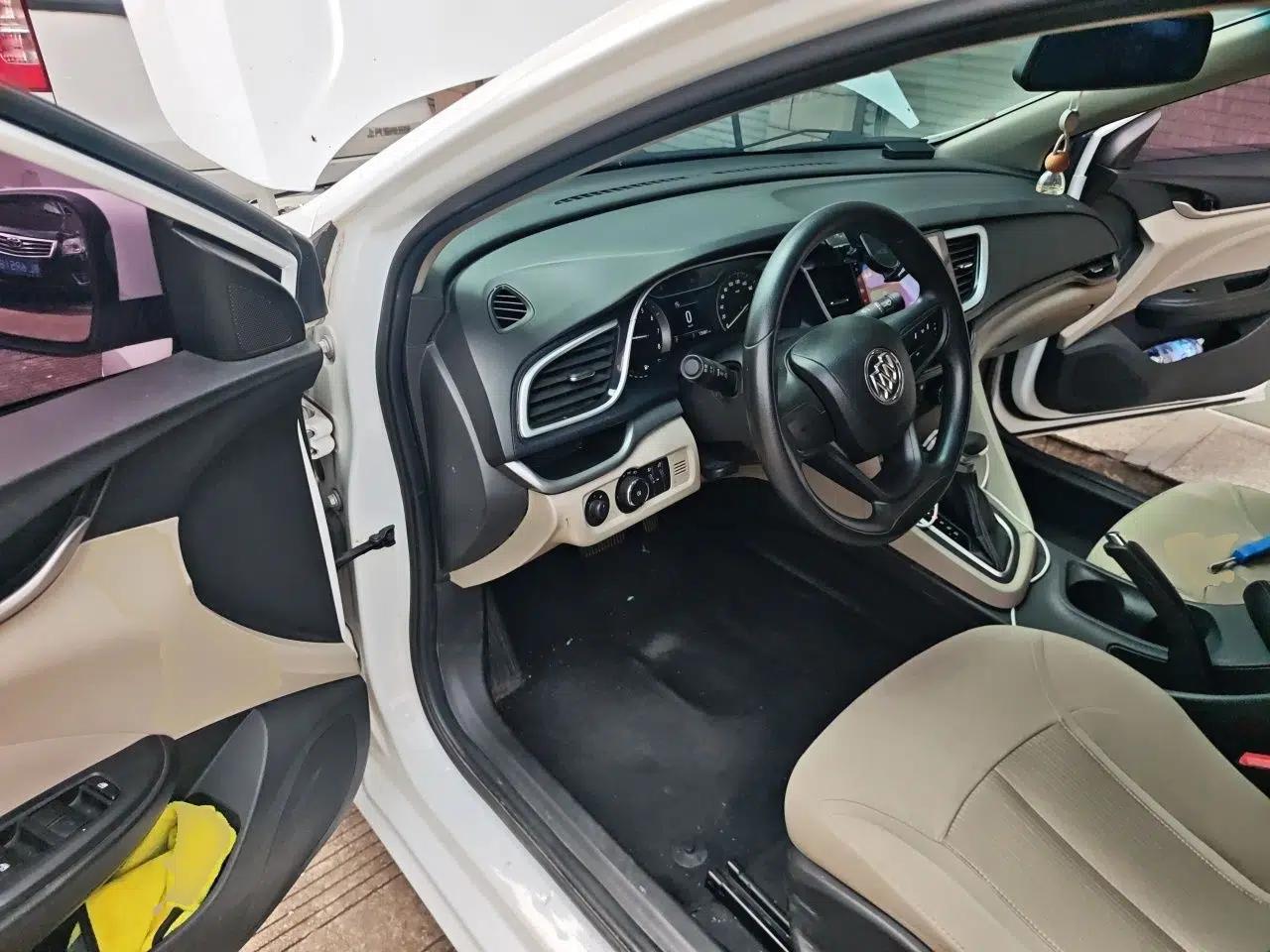 Buick GT 2015 15N Automatic Elite Version — миниатюра 16