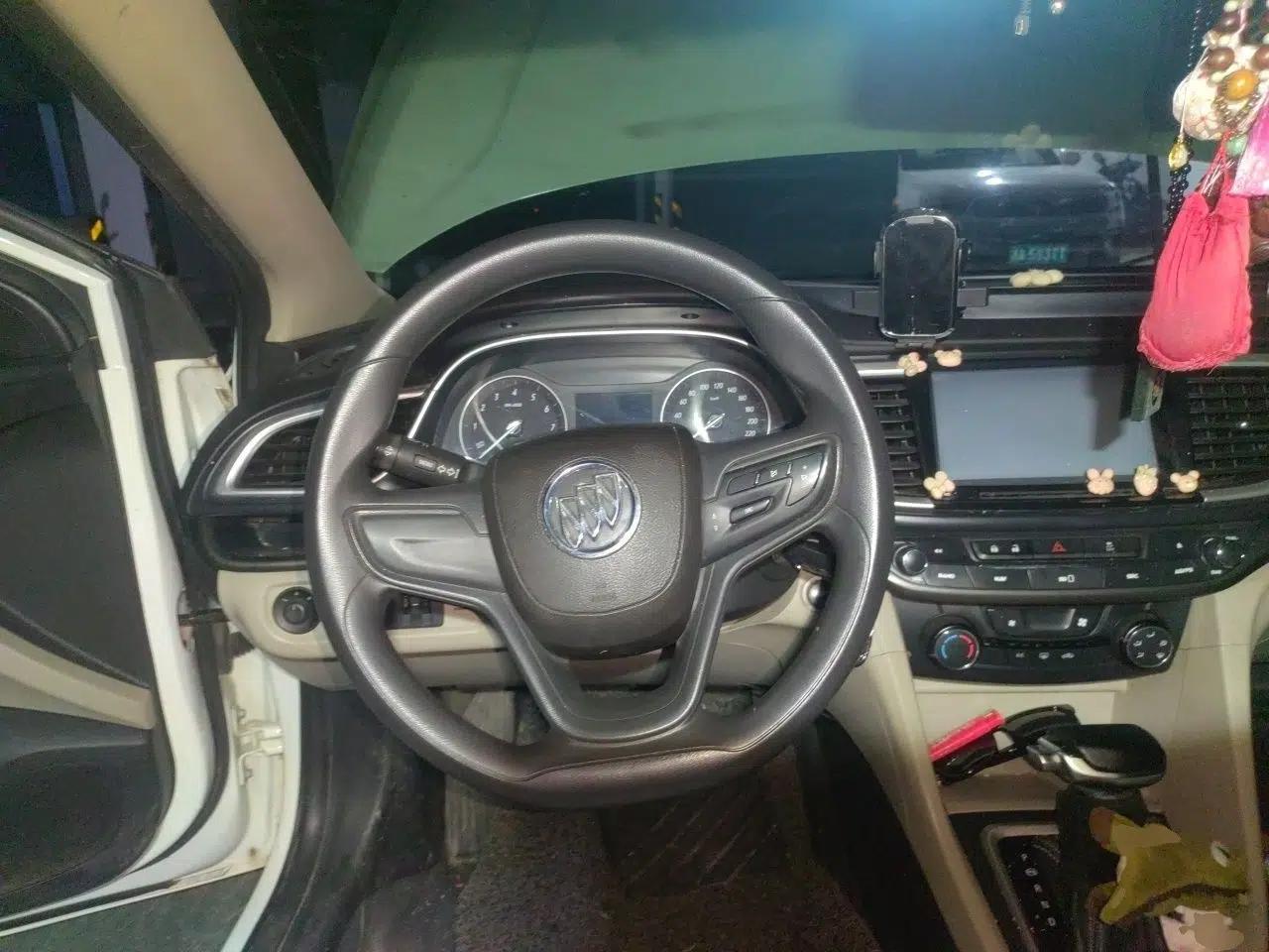 Buick GT 2015 15N Automatic Elite Version — миниатюра 10