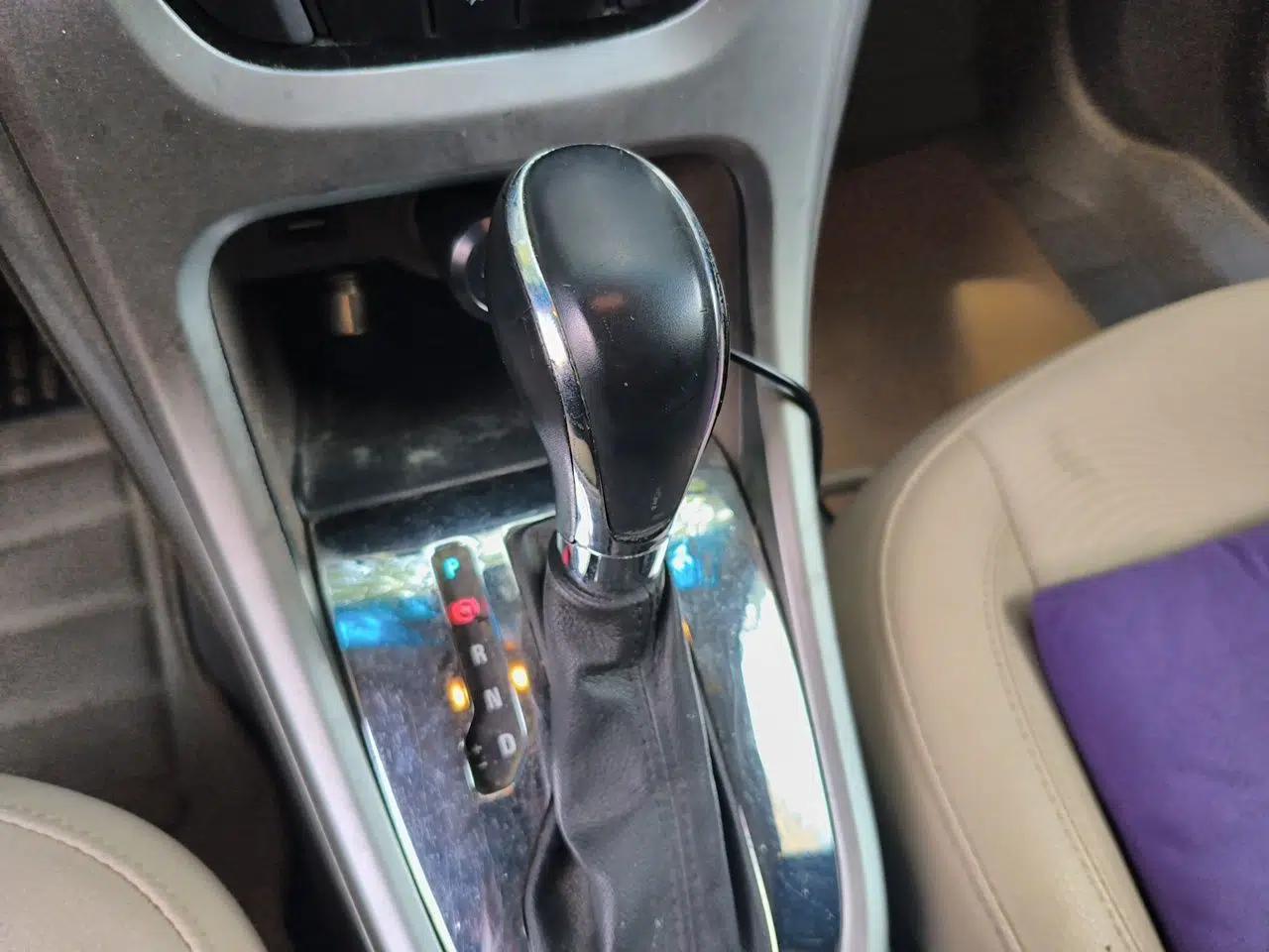 Buick GT 2013 GT 1.6L Automatic Fashion Edition — миниатюра 14