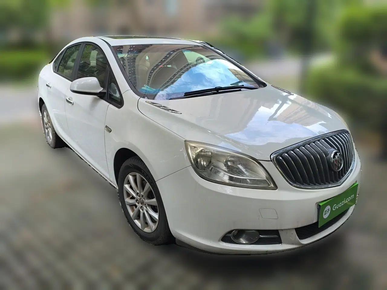 Buick GT 2013 GT 1.6L Automatic Fashion Edition — миниатюра 3