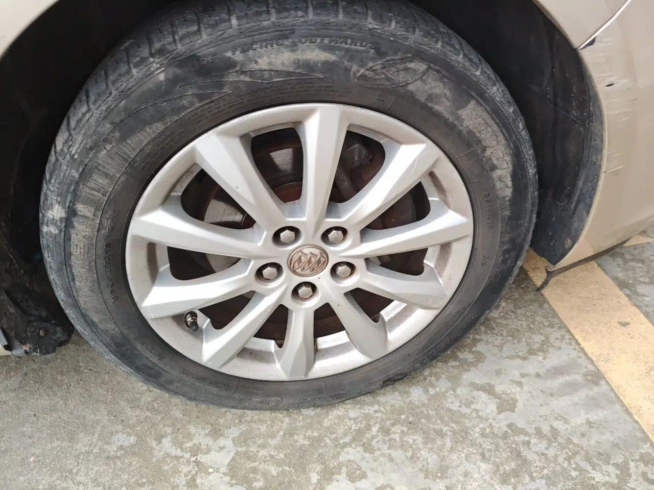 Buick GT 2013 GT 1.6L Manual Entry-Level Model — миниатюра 8
